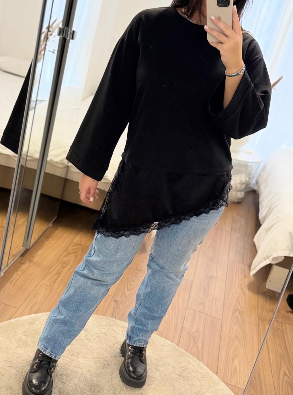 Pull Dentelle Asymétrique ROMY